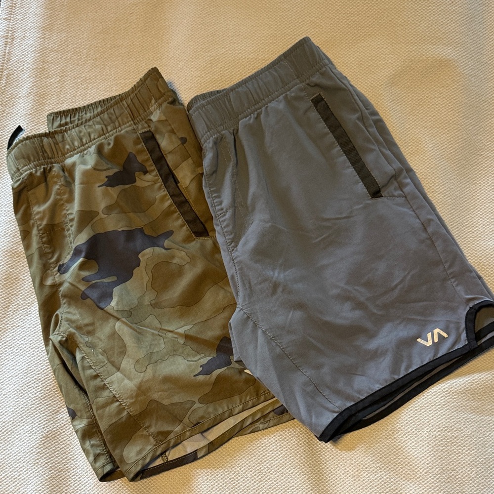 RVCA Boys Athletic Shorts Size L